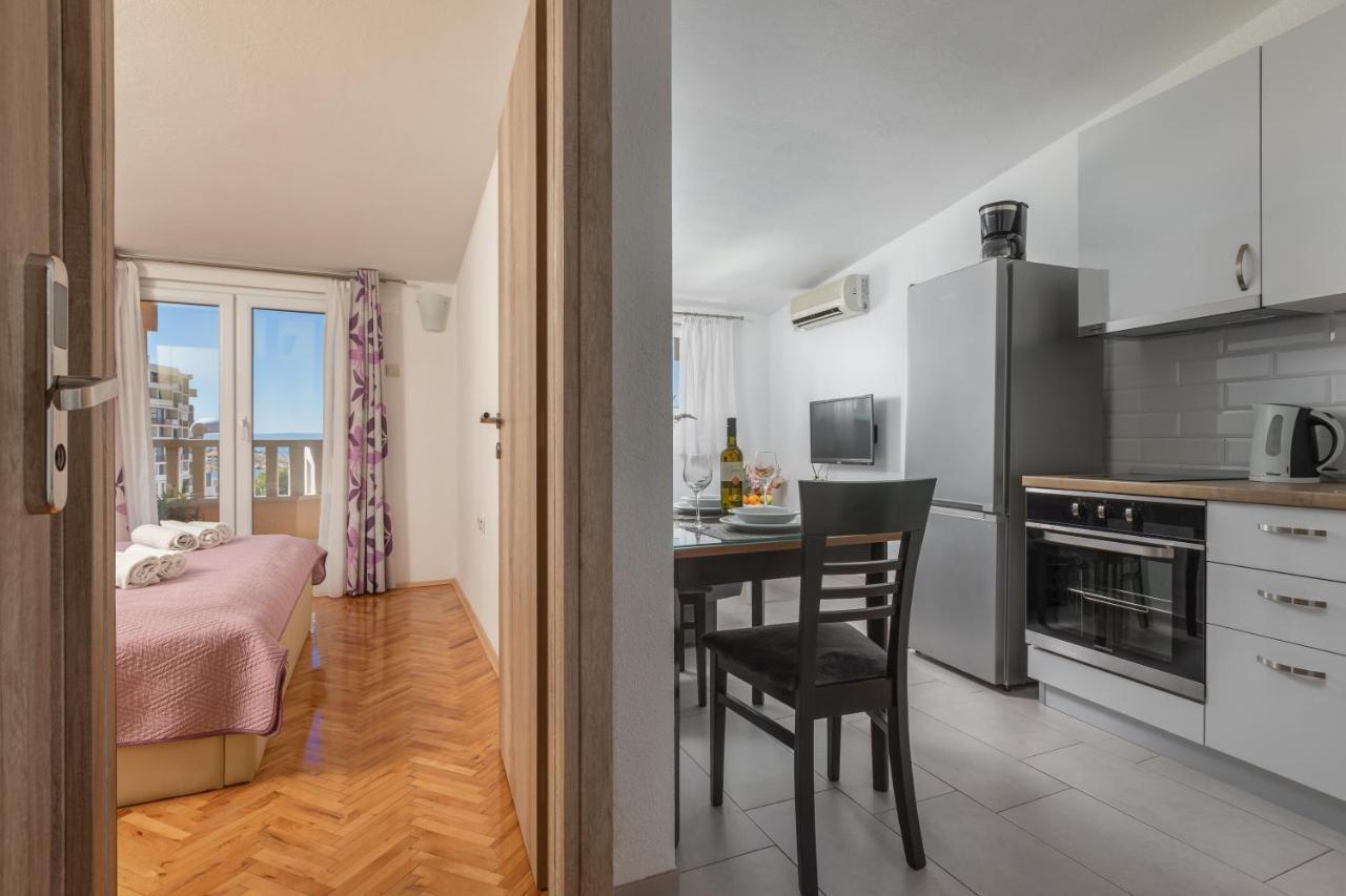 Apartments Petrovic Makarska Exterior photo