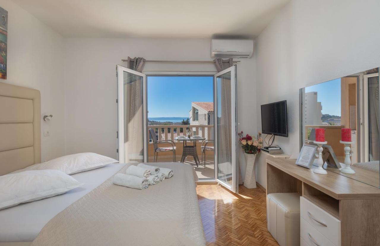 Apartments Petrovic Makarska Exterior photo