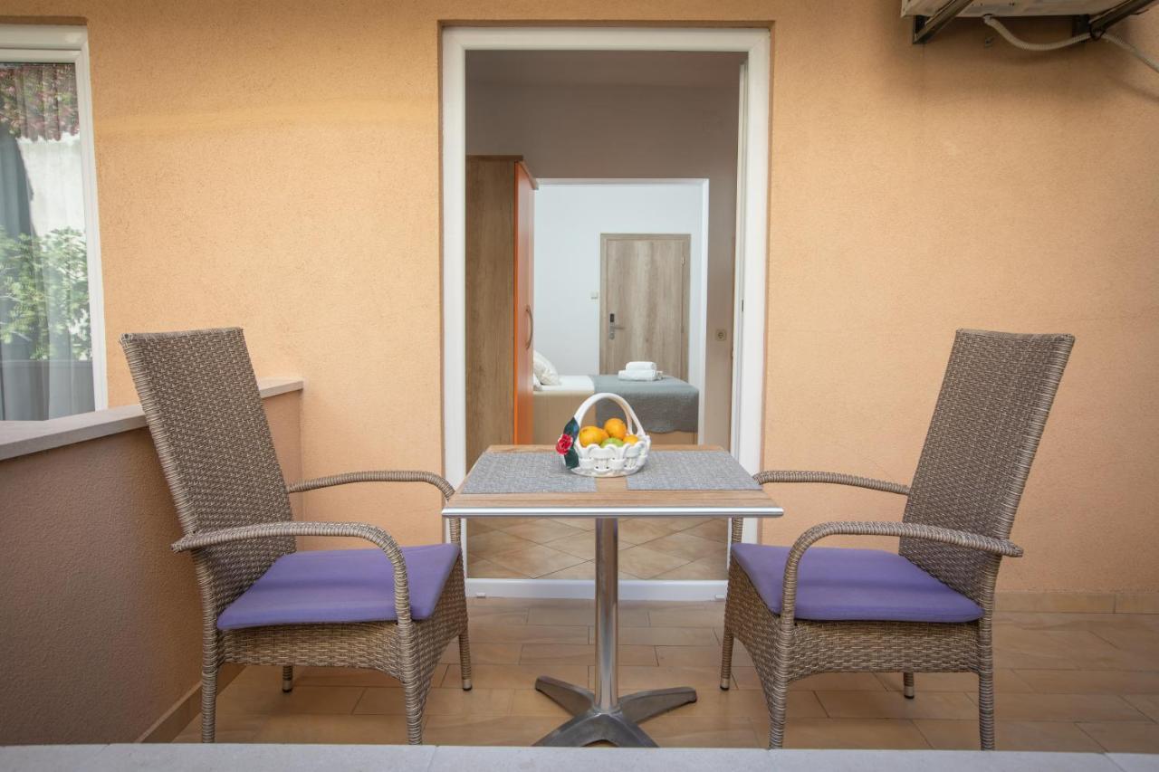 Apartments Petrovic Makarska Exterior photo